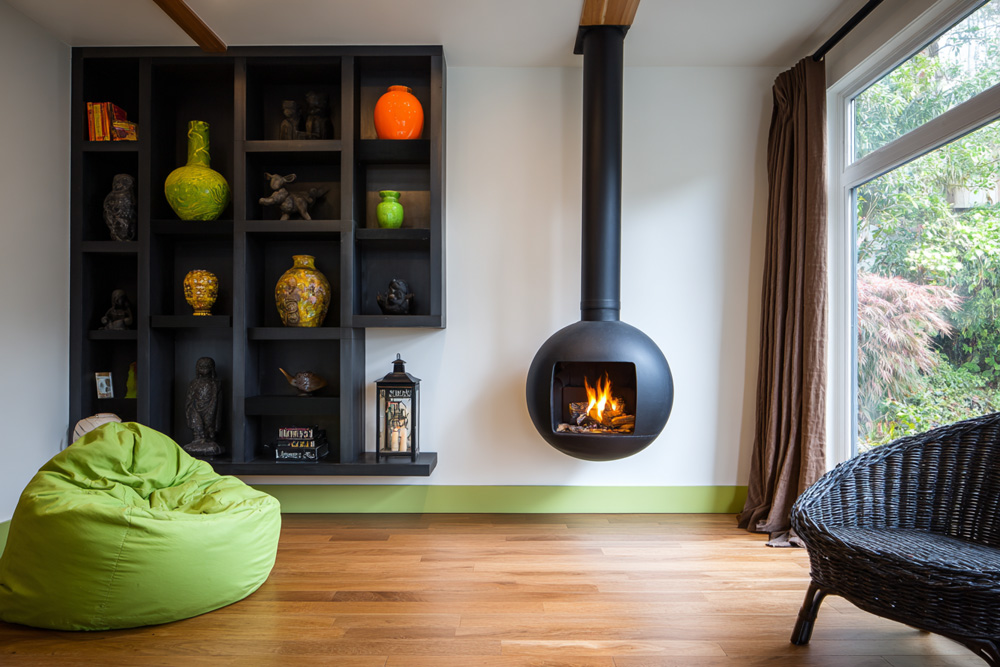 plat24941_a_modern_interior_features_a_black_cubby_shelf_on_the_1c1813b1-ee31-45d7-a492-badf4257d5aa.jpg